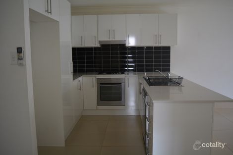 Property photo of 2/22 Salamander Road Wadalba NSW 2259