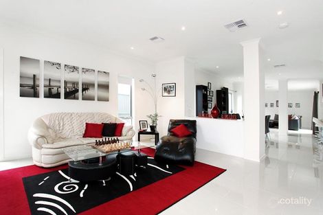 Property photo of 13 Meyers Lane Caroline Springs VIC 3023