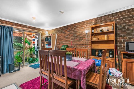 Property photo of 2/12 Eddison Close Altona Meadows VIC 3028