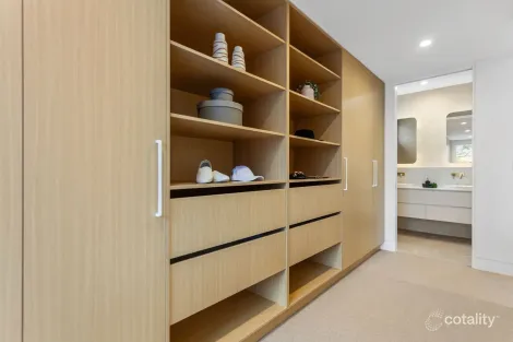 Property photo of 20 Forrest Street Chifley NSW 2036