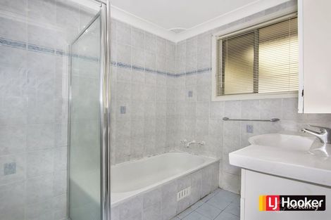 Property photo of 6 Moore Place Doonside NSW 2767