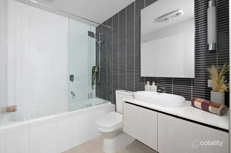 Property photo of 21/1059-1063 Malvern Road Toorak VIC 3142