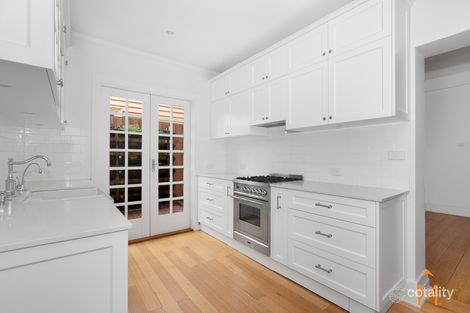 Property photo of 4/23 Marine Parade St Kilda VIC 3182