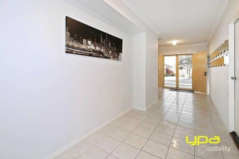 Property photo of 3 Hovell Drive Burnside Heights VIC 3023