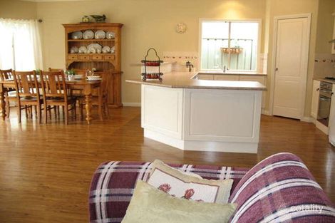 Property photo of 18 The Walk Coromandel Valley SA 5051