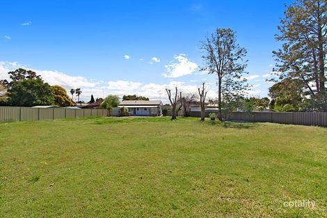 33 Dorothy Cres, Colyton, NSW 2760
