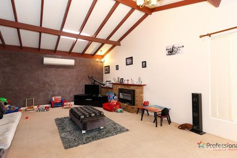 105 Waddington Cres, Koondoola, WA 6064