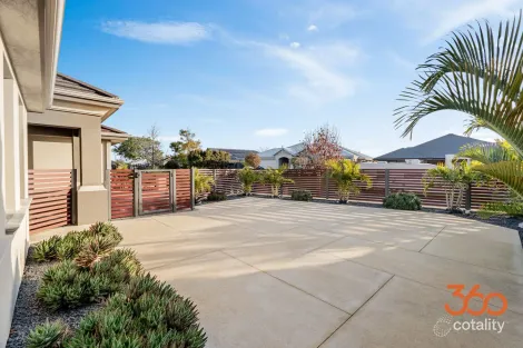 Property photo of 8 Daplin Way Aveley WA 6069