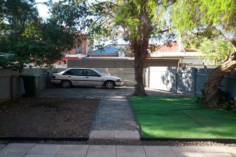 Property photo of 24 Vinrace Street Adelaide SA 5000