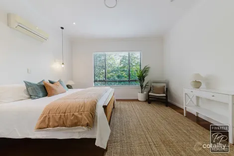 Property photo of 15 Westminster Court Brookfield QLD 4069