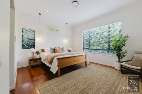 Property photo of 15 Westminster Court Brookfield QLD 4069