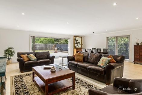 Property photo of 16 Brosnan Road Bentleigh East VIC 3165