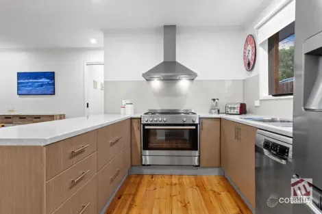 Property photo of 10 Warrawee Circuit Frankston VIC 3199