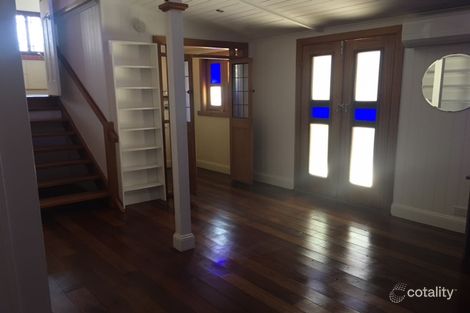 10 Ellena Ave, Greenslopes, QLD 4120