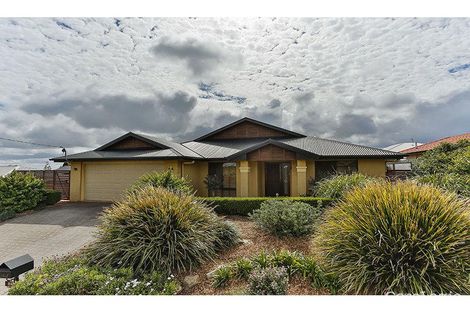 89 Nelson St, Middle Ridge, QLD 4350