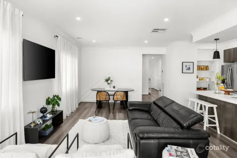 Property photo of 16 Dollarbird Drive Deanside VIC 3336