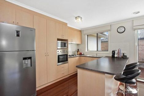 Property photo of 25 Sunshine Loop Dunlop ACT 2615