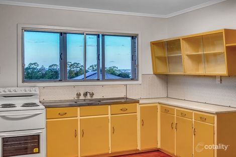 Property photo of 35 Susannah Street Oxley QLD 4075