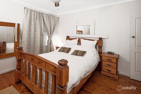 Property photo of 22 Curtis Avenue Taren Point NSW 2229