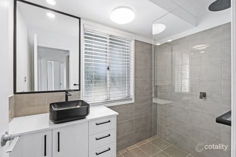 Property photo of 10/2 St Kevins Avenue Benowa QLD 4217