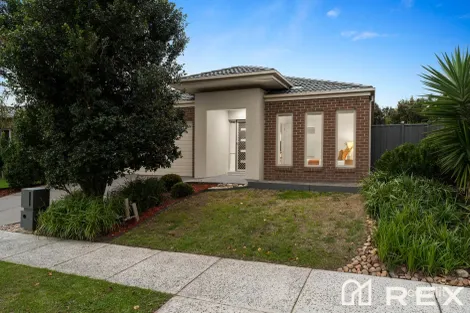 10 BROLIN TCE, CRANBOURNE NORTH, VIC 3977