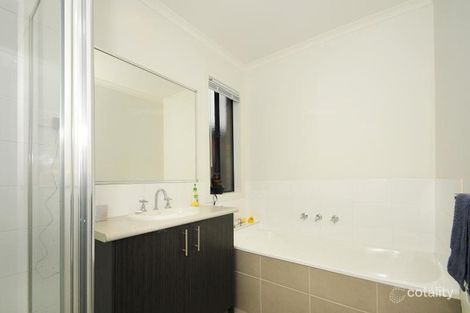 Property photo of 15 Carrum Woods Drive Carrum Downs VIC 3201