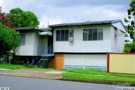 225 Broadwater Rd, Mansfield, QLD 4122