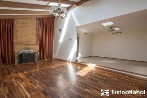 Property photo of 75 Pound Road Hampton Park VIC 3976