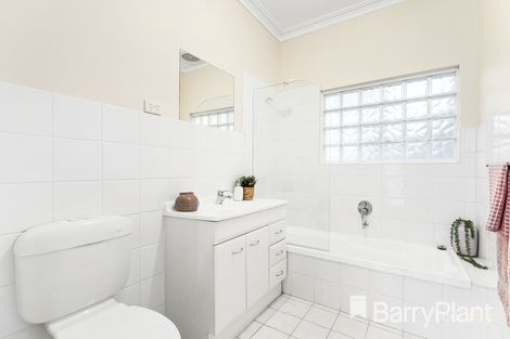 Property photo of 11 Jones Crescent Rosanna VIC 3084