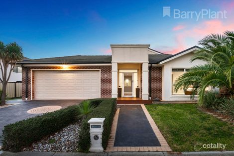 Property photo of 16 Sunnyside Way Cairnlea VIC 3023