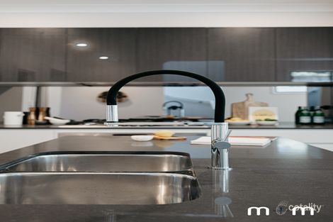 Property photo of 8A Mountain Avenue Woonona NSW 2517