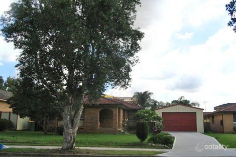 11 Pleasant St, Bossley Park, NSW 2176