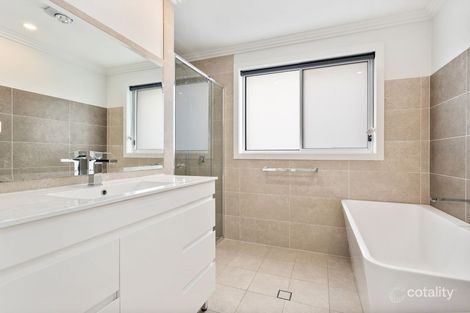 Property photo of 20 Chaplin Place Albion Park NSW 2527