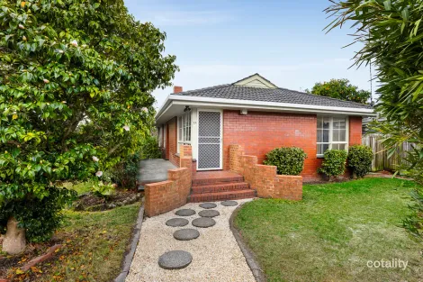 Property photo of 77 Geoffrey Drive Kilsyth VIC 3137