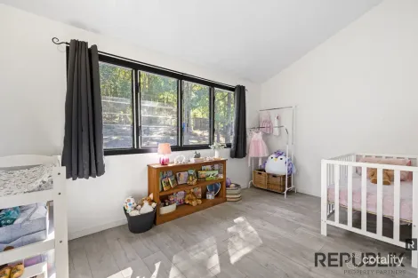 Property photo of 4 Mungana Drive Upper Coomera QLD 4209
