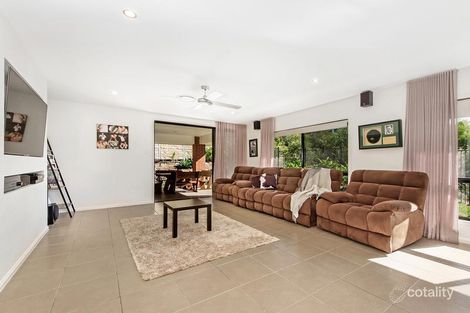 Property photo of 34 Sapphire Place Elanora QLD 4221