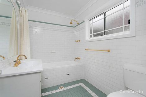 Property photo of 26 Mavis Avenue Peakhurst NSW 2210