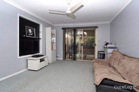 Property photo of 4/81 Olsen Avenue Labrador QLD 4215