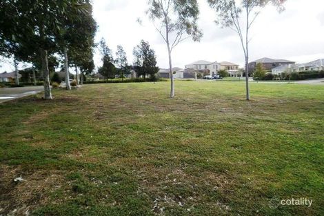 Property photo of 2 Blakeville Drive Caroline Springs VIC 3023