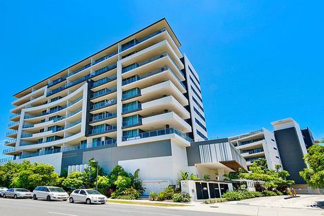 Property photo of 709/43 Harbour Town Drive Biggera Waters QLD 4216