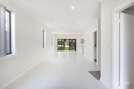 99a Hampden Rd, South Wentworthville, NSW 2145