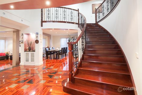 Property photo of 5 Magra Place Endeavour Hills VIC 3802