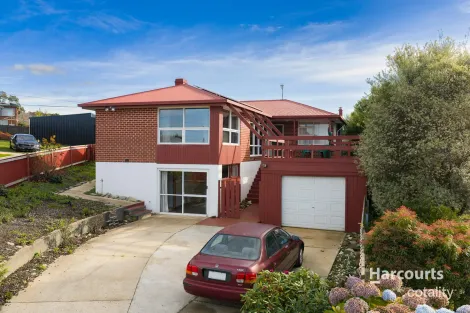 Property photo of 11 Gilmour Crescent Somerset TAS 7322