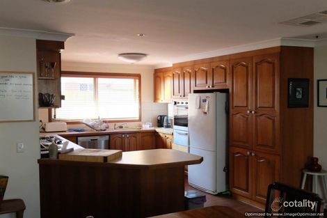 Property photo of 3 Trembath Court Altona Meadows VIC 3028