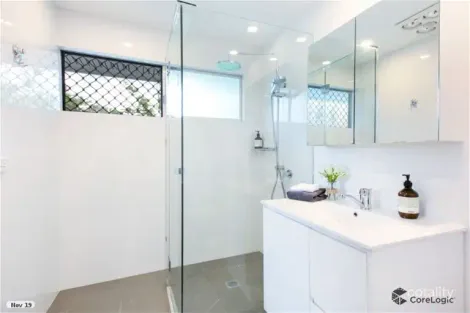 Property photo of 27 Woomera Crescent Southport QLD 4215