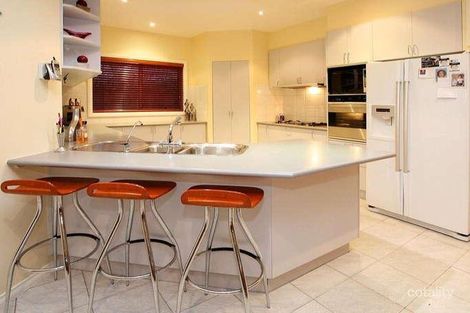 Property photo of 20 Admirals Crescent Taylors Lakes VIC 3038