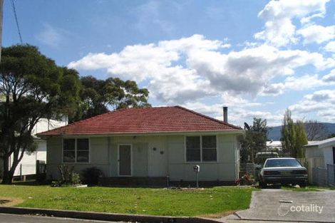 4 London St, Berkeley, NSW 2506