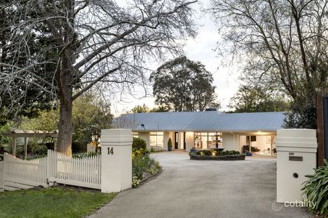 Property photo of 14 Sunset Crescent Mount Eliza VIC 3930