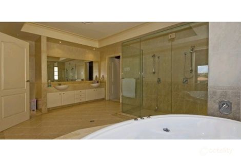 Property photo of 60 King Charles Drive Paradise Point QLD 4216