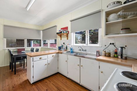 Property photo of 320 Alderley Street Kearneys Spring QLD 4350